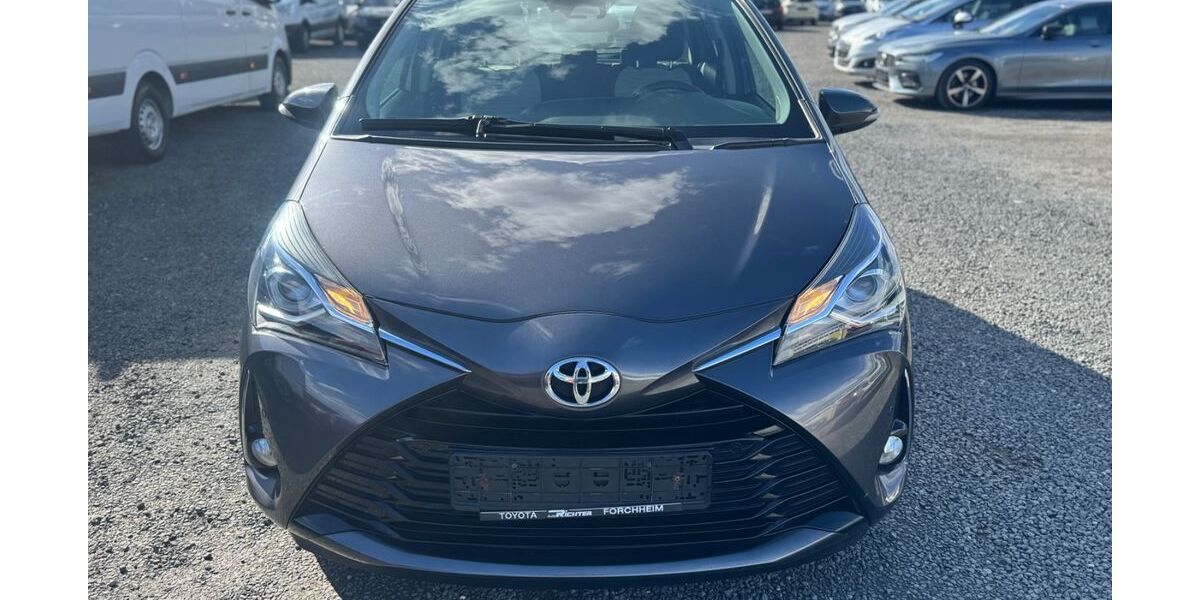 Toyota Yaris 215.000 km 6.900 &euro; Nürnberg 90431