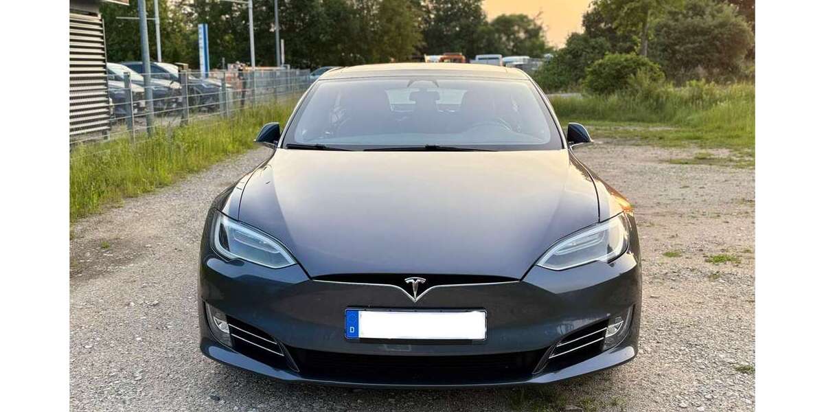 Tesla Model S 173.000 km 28.400 &euro; Allersberg 90584