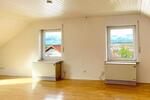 Dachgeschoßwohnung Röttenbach - 3 Zimmer, 95 m&sup2;, 690&euro; | Angebot:26208339