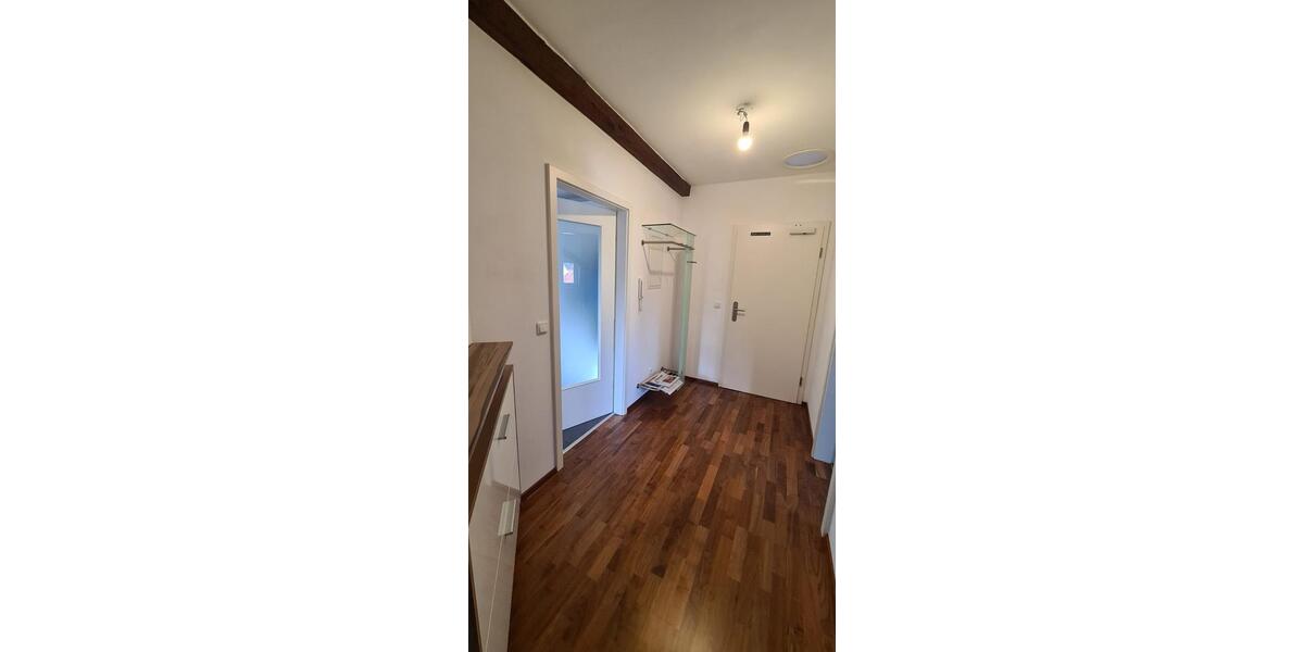 Charmante DG-Maisonette-Wohnung mit exkl. Ausstattung in Bruck 2.5 zimmer