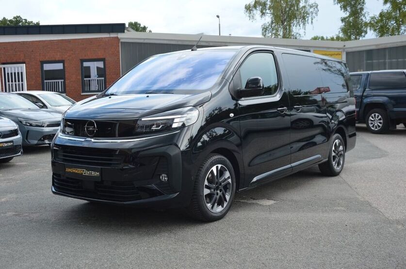 Zafira Life