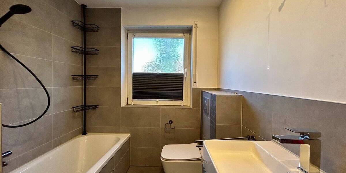 Etagenwohnung Erlangen Alterlangen - 4 Zimmer, 110 m&sup2;, 375.000&euro; | Angebot:26486399
