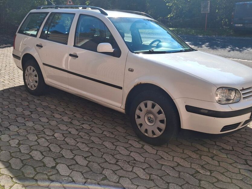VW Golf 219.000 km 2.780 € Rednitzhembach 91126