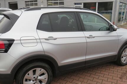 VW T-Cross 25.890 km 22.940 € Nürnberg 90431