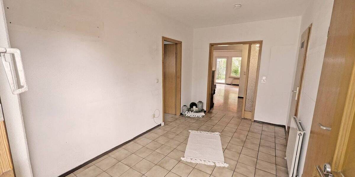 Mehrfamilienhaus, Wohnhaus Nürnberg Langwasser - 7 Zimmer, 166 m&sup2;, 549.000&euro; | Angebot:26242982