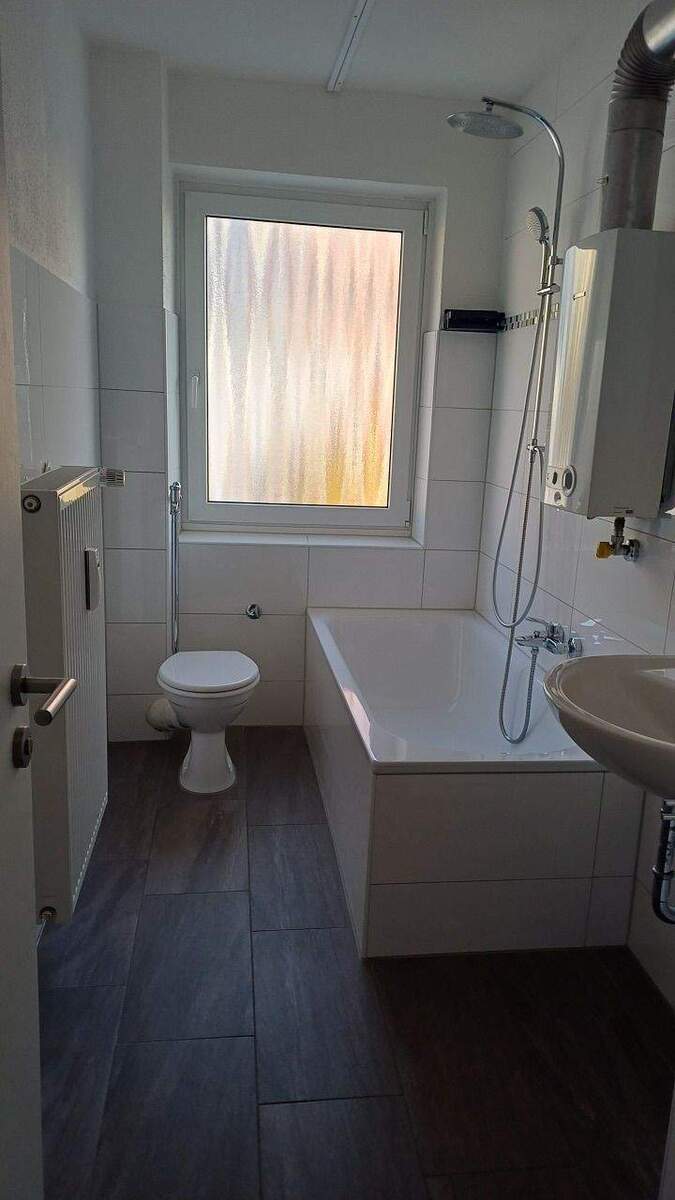 Wohnen in der Altstadt: Helle freundliche 4-Zimmer-Wohnung mit 2 Balkonen ohne Aufzug! 4 zimmer