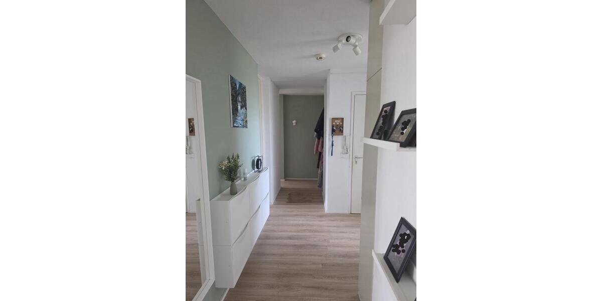 Etagenwohnung Nürnberg Hasenbuck - 3 Zimmer, 74 m&sup2;, 990&euro; | Angebot:26534521
