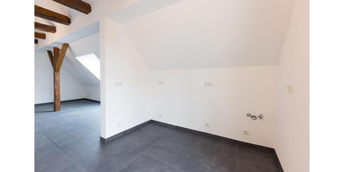 Dachgeschoßwohnung Nürnberg Almoshof - 2 Zimmer, 47 m&sup2;, 700&euro; | Angebot:25641043