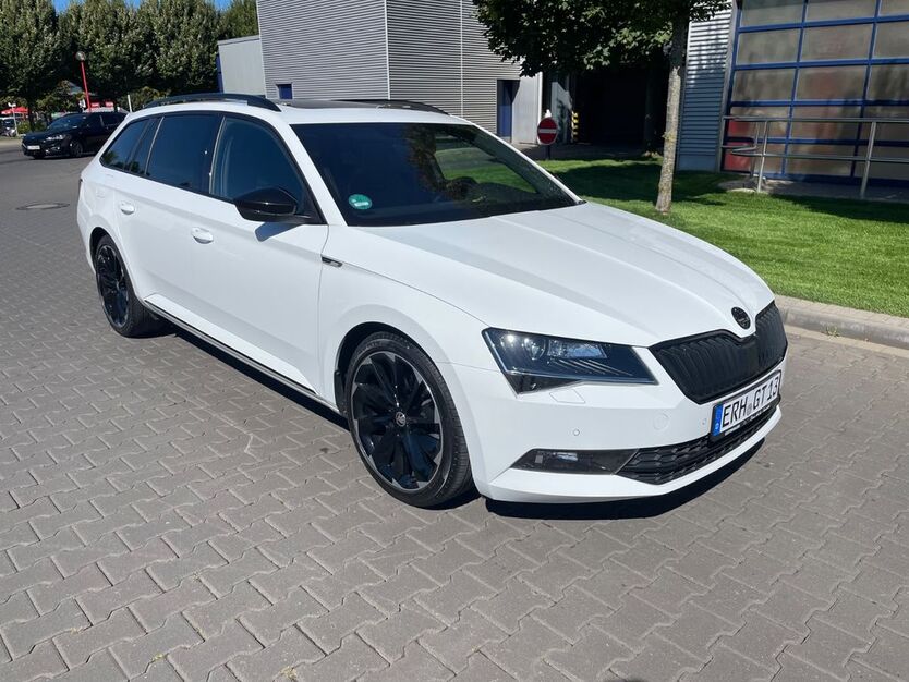 Skoda Superb 126.000 km 22.999 € Eckental 90542