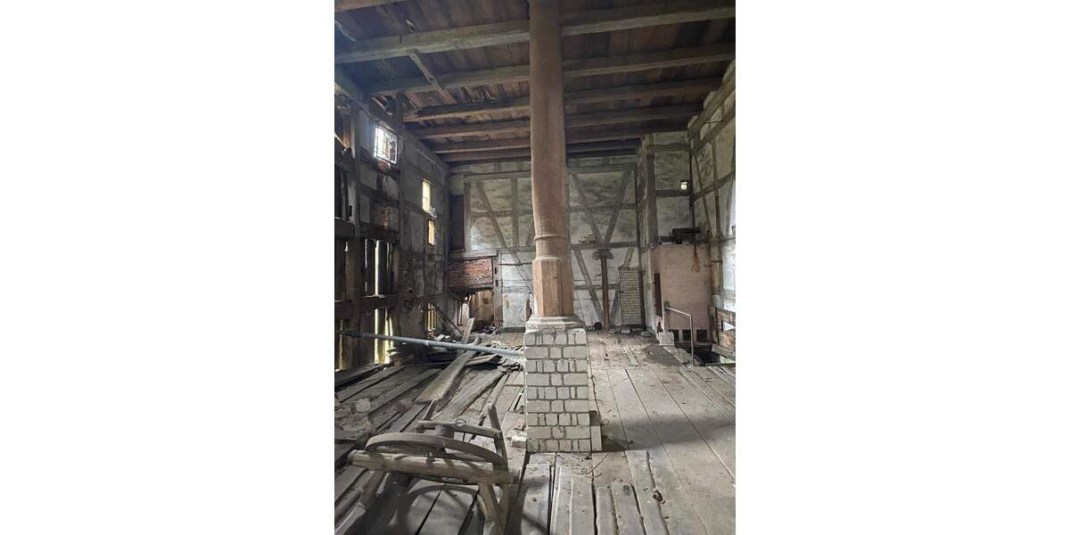 Romantische Mühle m. Scheune u. Nebengeb. in idyll. Lage bei Lauf zu verkaufen! Einzeldenkmal 8 zimmer