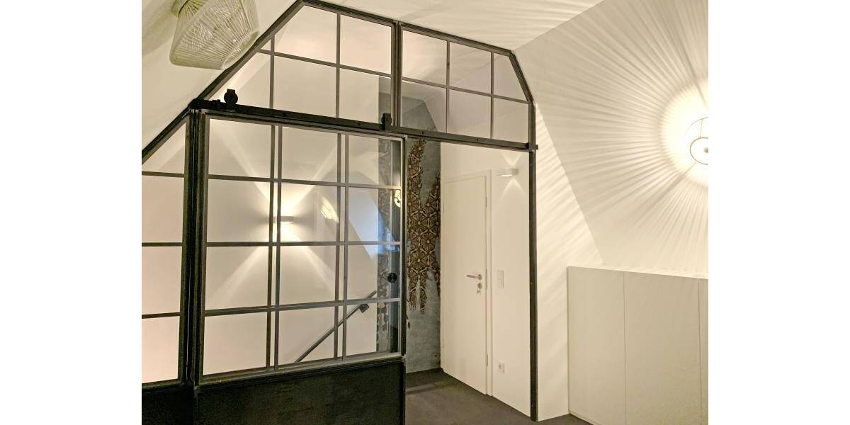 Etagenwohnung Nürnberg Glockenhof - 3 Zimmer, 134 m&sup2;, 2.449&euro; | Angebot:26257773