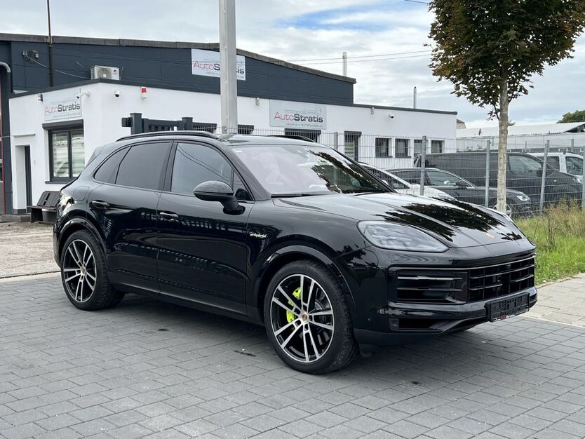 Porsche Cayenne 24.854 km 118.999 € Nürnberg 90431