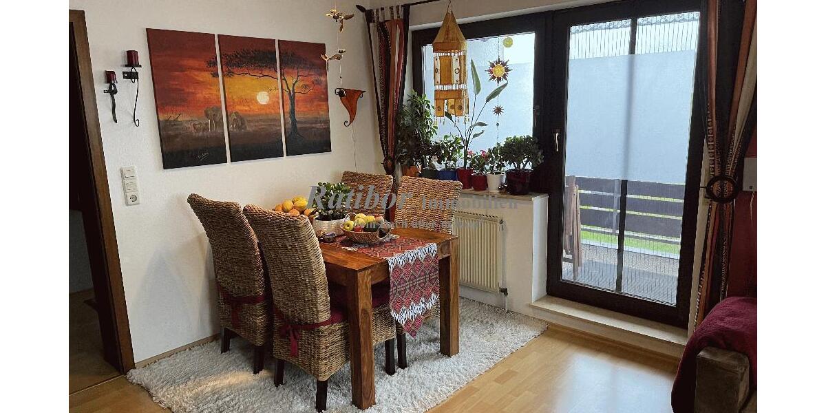 Gut vermietete 2 Zimmer-Mansardenwohnung mit Loggia und Stellplatz in ruhiger Wohnlage RH-Nord - Dachgeschoßwohnung Roth | Angebot:27156608