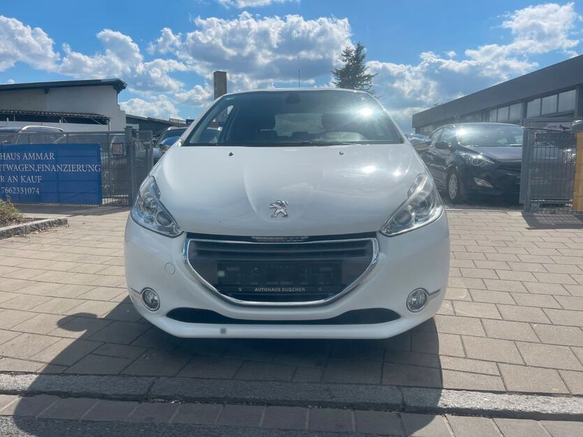 Peugeot 208 150.000 km 4.999 € Fürth 90763