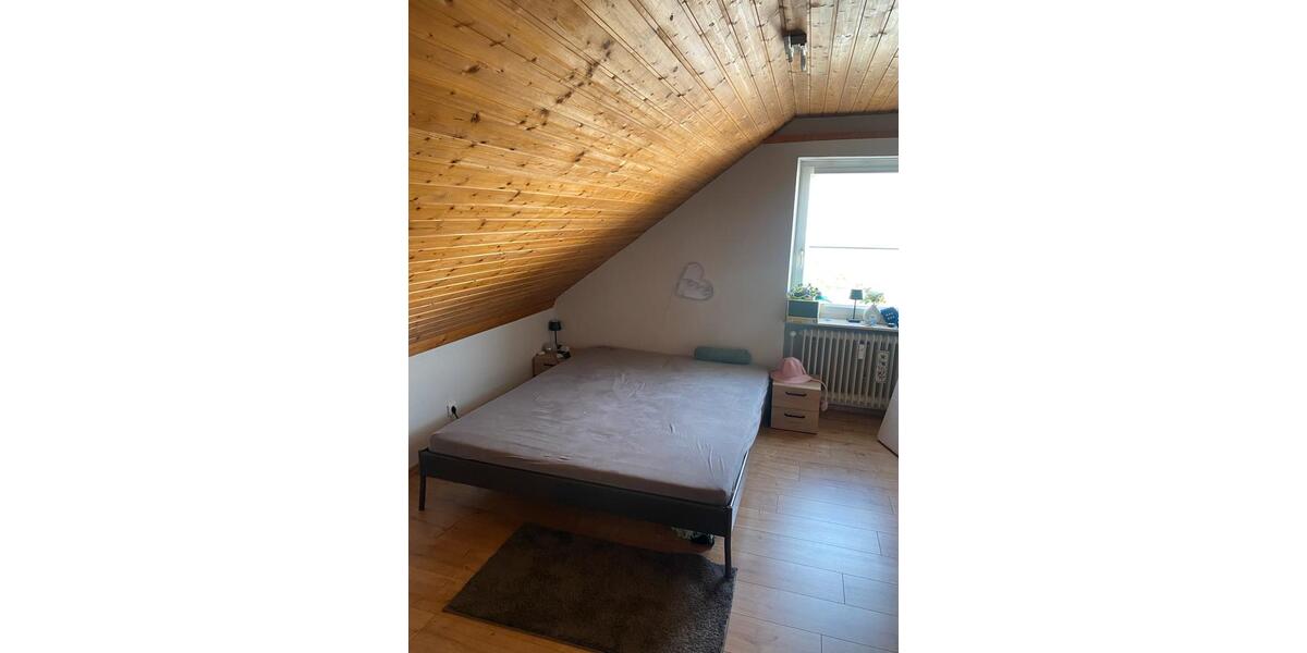 Dachgeschoßwohnung Nürnberg Katzwang - 2.5 Zimmer, 70 m&sup2;, 800&euro; | Angebot:26413748
