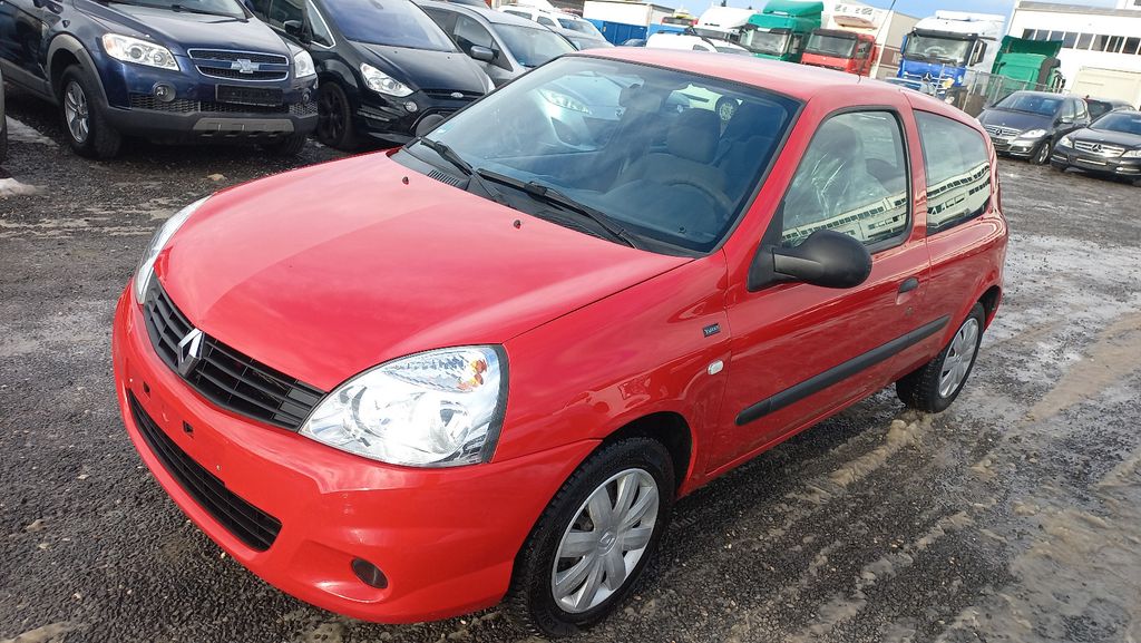 Renault Clio 138.549 km 3.799 &euro; Nürnberg 90431