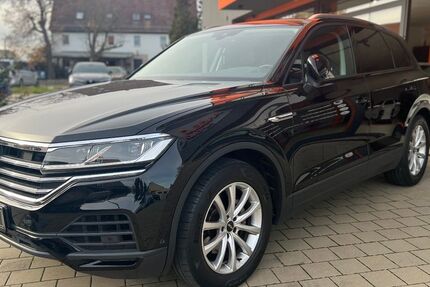 VW Touareg 140.500 km 28.990 € Roßtal 90574