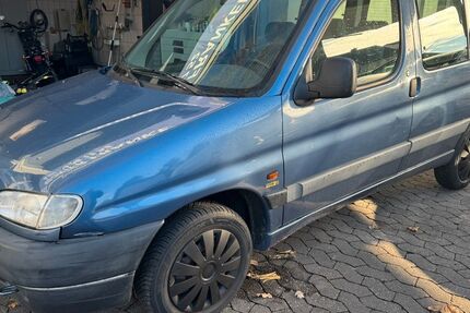 Peugeot Partner 150.000 km 1.650 &euro; Nürnberg 90453