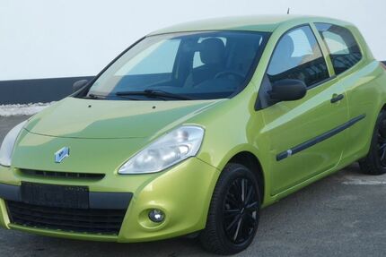 Renault Clio 147.345 km 2.200 &euro; Nürnberg 90441