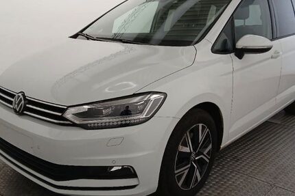 VW Touran 22.800 km 32.890 &euro; Buchschwabach bei Nürnberg 90574