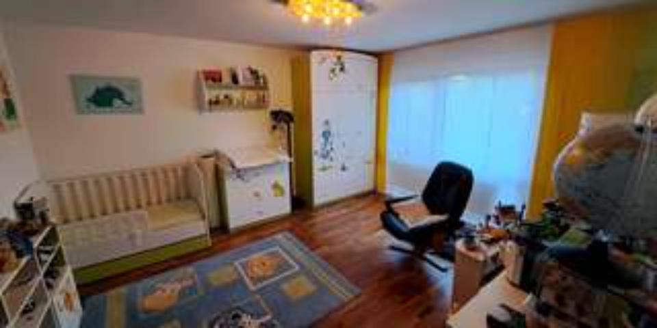 Reihenhaus Nürnberg Schnepfenreuth - 6 Zimmer, 150 m&sup2;, 2.180&euro; | Angebot:25408448