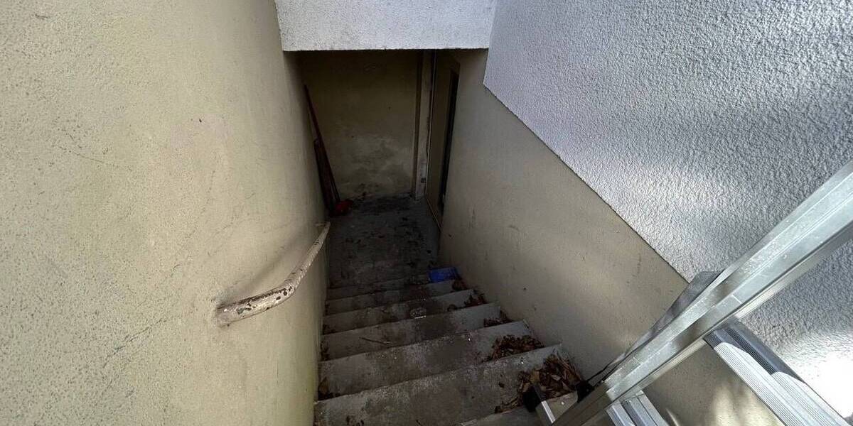 Freistehendes Mehrfamilienhaus mit großem Grundstück...3-Familienhaus in Alterlangen 9 zimmer