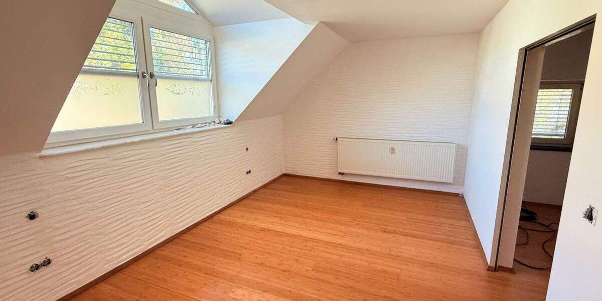 Etagenwohnung Fürth Dambach - 3 Zimmer, 170 m&sup2;, 1.790&euro; | Angebot:24577990