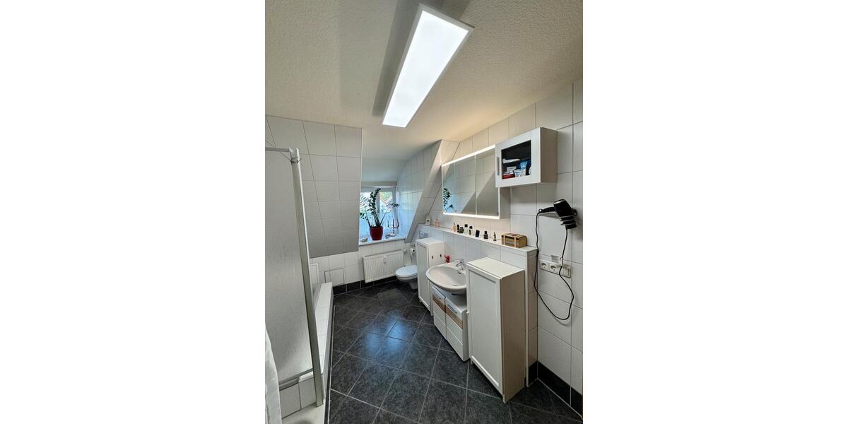 Dachgeschoßwohnung Ammerndorf - 3.5 Zimmer, 105 m&sup2;, 359.000&euro; | Angebot:27605480