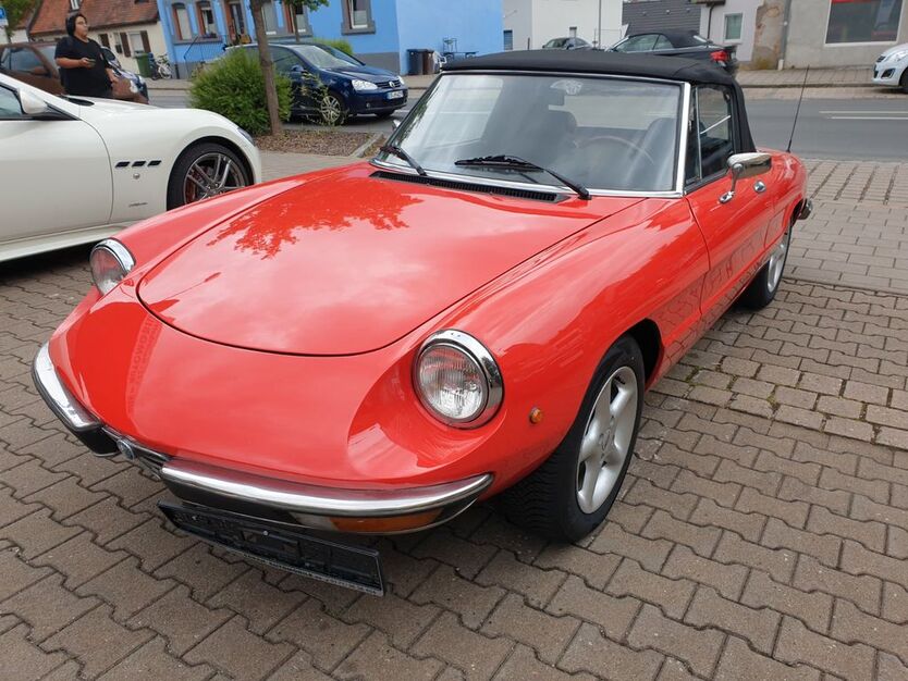 Alfa Romeo Spider 164.000 km 17.999 € Lauf a.d.Peg. 91207