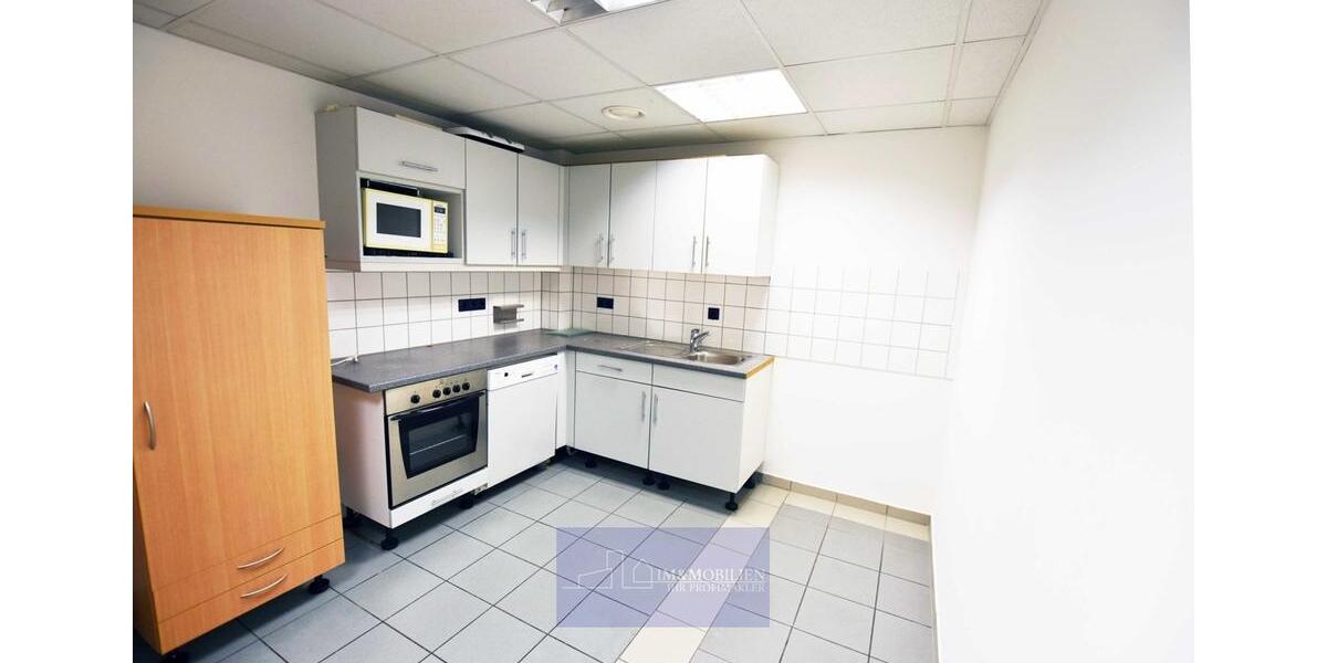 ERLANGEN-TENNENLOHE - HELLE BÜROS - KÜCHE - TEIKLIMA - BAB 373ÖPNVAIRPORT zimmer