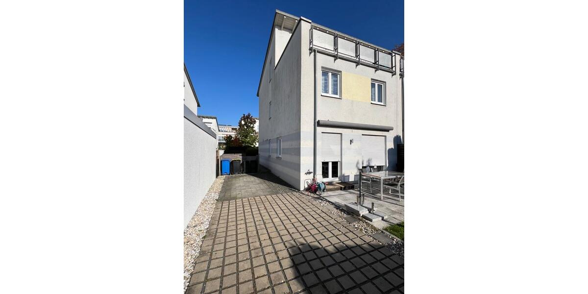 Schöne 5-Zimmer-Doppelhaushälfte in Nürnberg Worzeldorf 5 zimmer