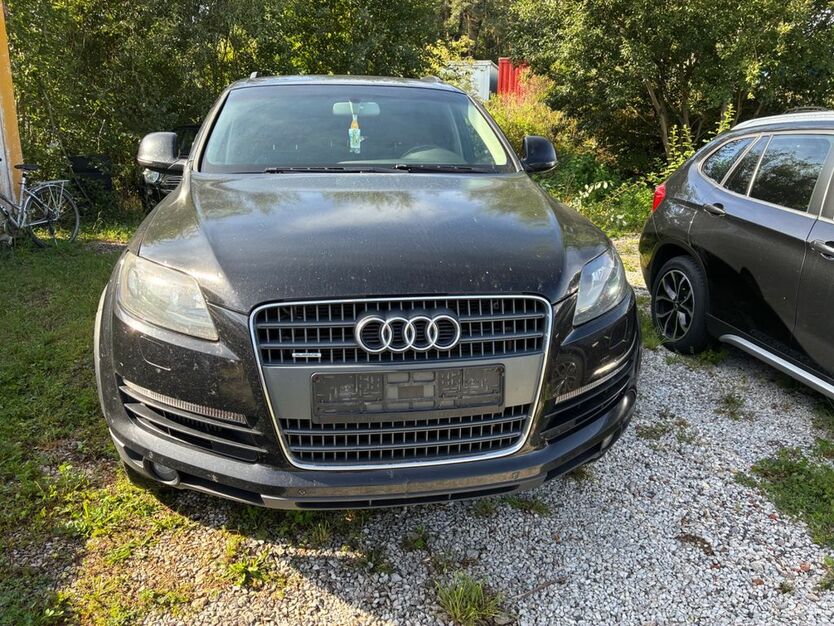 Audi Q7 330.000 km 4.190 € Burgthann OT Oberferrieden 90559