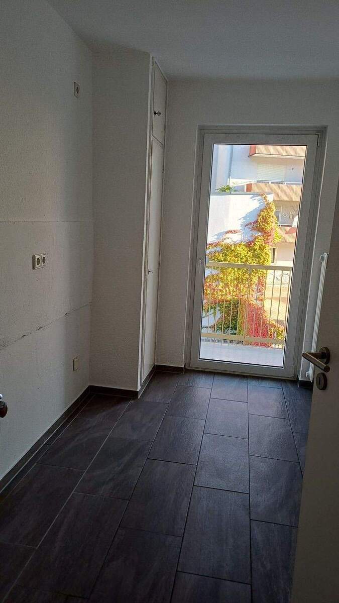 Wohnen in der Altstadt: Helle freundliche 4-Zimmer-Wohnung mit 2 Balkonen ohne Aufzug! 4 zimmer