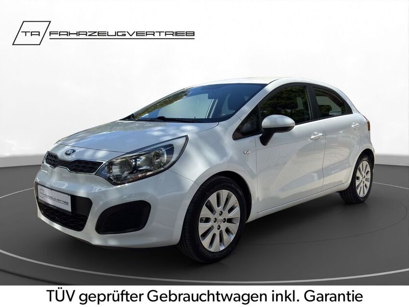 Kia Rio 91.000 km 6.900 € Fürth 90763
