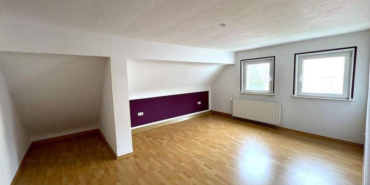 Doppelhaushälfte Lauf Heuchling - 8 Zimmer, 180 m&sup2;, 385.000&euro; | Angebot:25713719