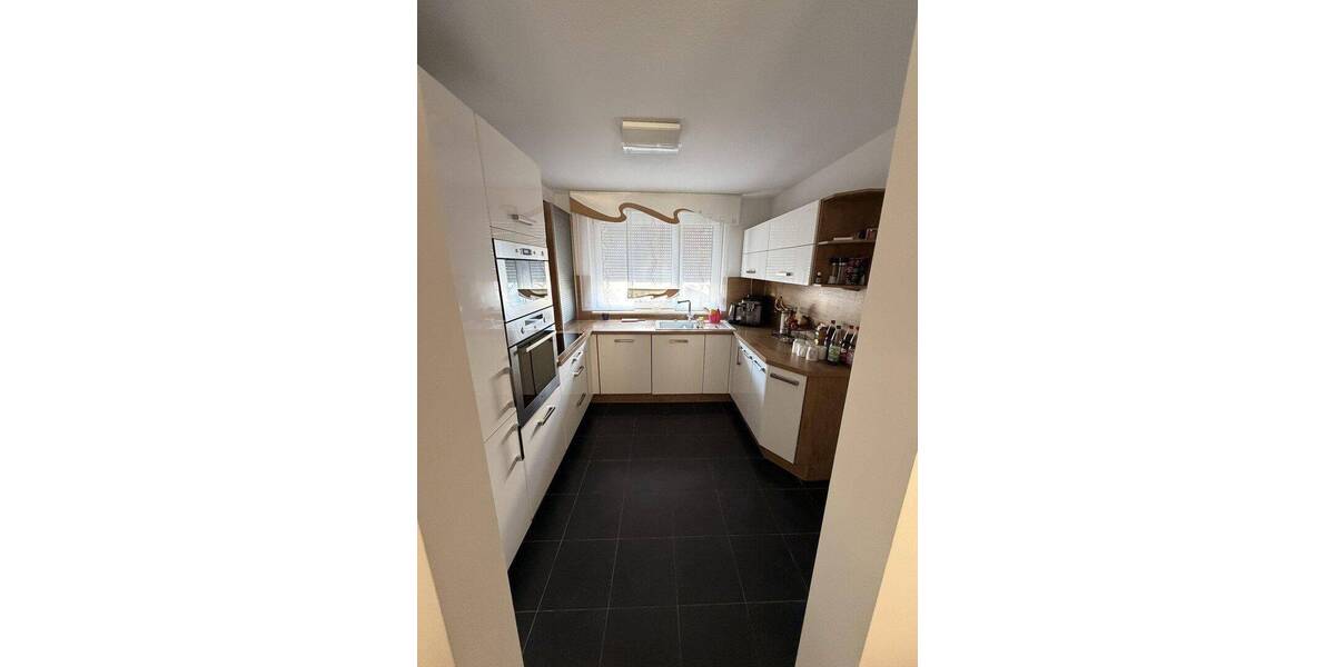 Reihenmittelhaus Feucht - 5 Zimmer, 165 m&sup2;, 2.300&euro; | Angebot:26778559