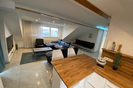 Renditeobjekt 4 Zimmer Dachgeschoßwohnung