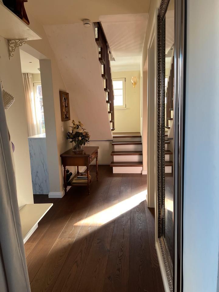 Provisionsfrei! Saniertes Einfamilienhaus +großem Garten & Garage