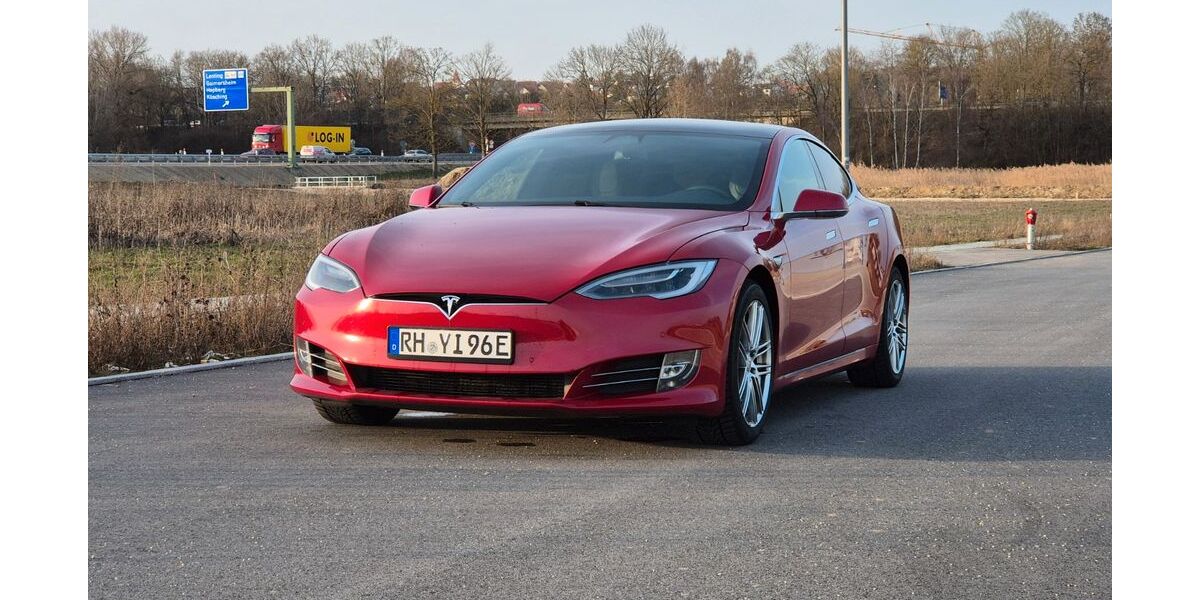 Tesla Model S 298.011 km 19.999 &euro; Roth 91154