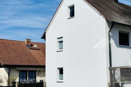 Haus Zirndorf - 10 Zimmer, 213 m&sup2;, 750.000&euro; | Angebot:26153837
