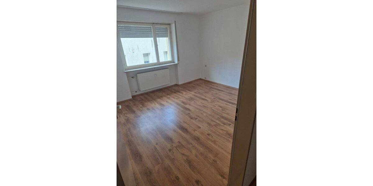 Etagenwohnung Schnaittach - 2 Zimmer, 65 m&sup2;, 600&euro; | Angebot:26879415