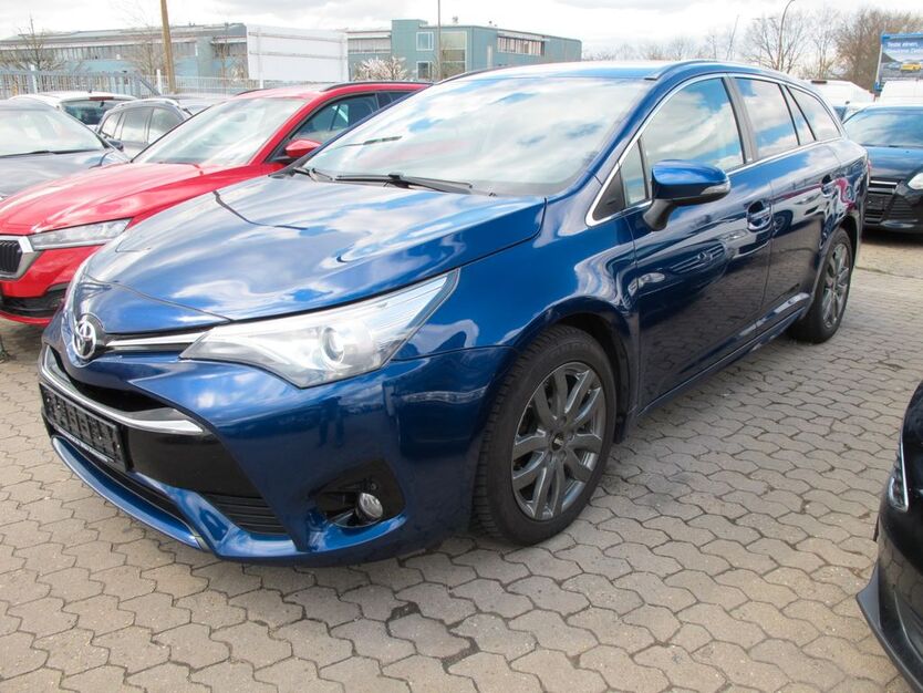 Toyota Avensis 199.000 km 9.999 € Nürnberg 90439