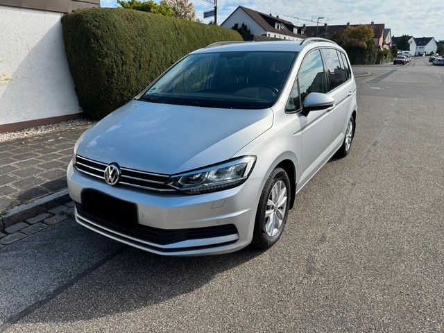 VW Touran 116.215 km 15.200 € Nürnberg 90475
