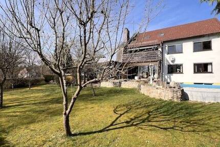 Haus Nürnberg Worzeldorf - 1 Zimmer, 322 m&sup2;, 1.990.000&euro; | Angebot:26527512