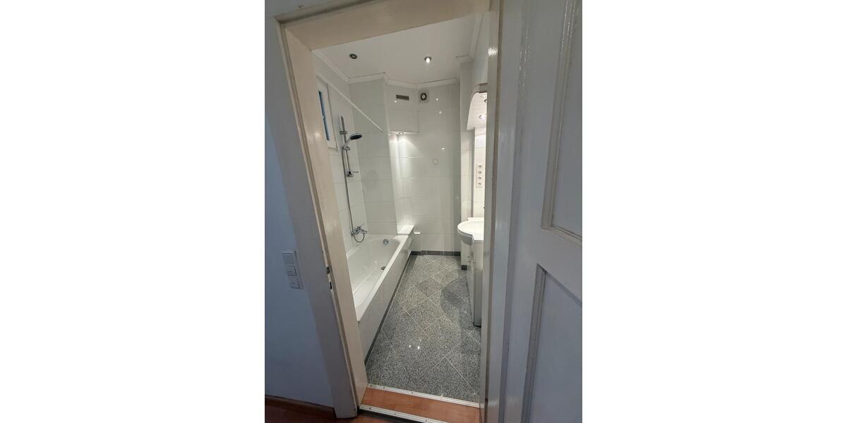 Etagenwohnung Nürnberg Hasenbuck - 3 Zimmer, 65 m&sup2;, 750&euro; | Angebot:27603983