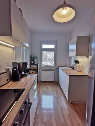 Studentenpaar willkommen! Sanierte 4-Zimmer-Altbauwohnung ohne Balkon in ruhiger Innenstadtlage von Fürth 4 zimmer