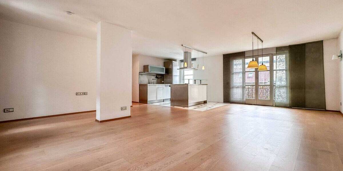 Etagenwohnung Nürnberg Sebald - 3 Zimmer, 100 m&sup2;, 449.000&euro; | Angebot:26820307