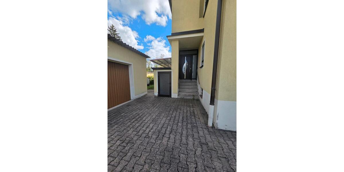 Villa Nürnberg Holzheim - 20 Zimmer, 250 m&sup2;, 4.500&euro; | Angebot:26492253