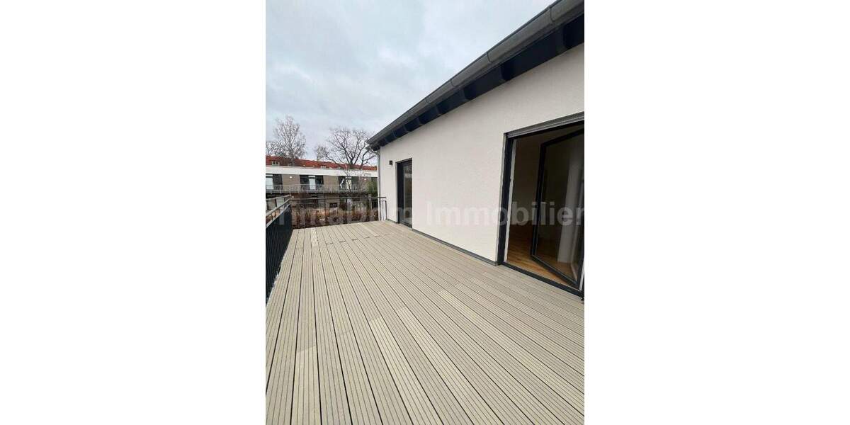 Ankommen und wohlfühlen: Bezugsfertige Neubau-Eigentumswohnung mit zwei Balkonen in Nürnberg 4 zimmer