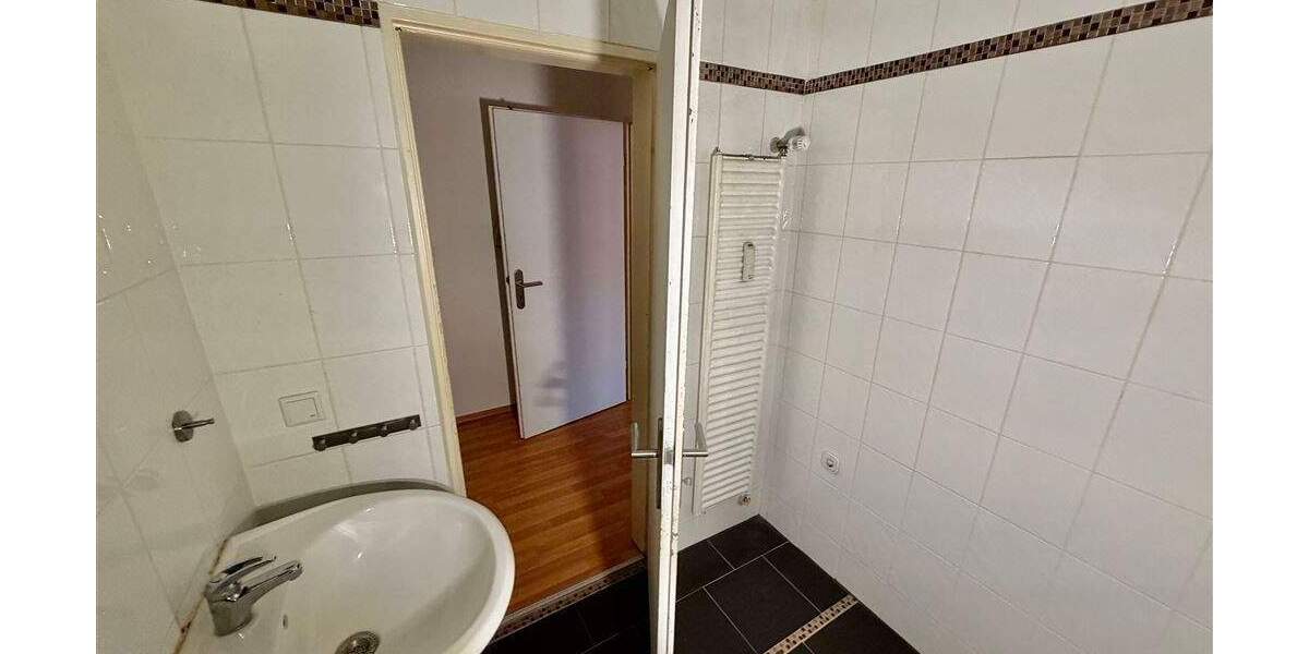 Top-Gepflegte 1-Zimmer-Wohnung, EBK - Frei 1 zimmer